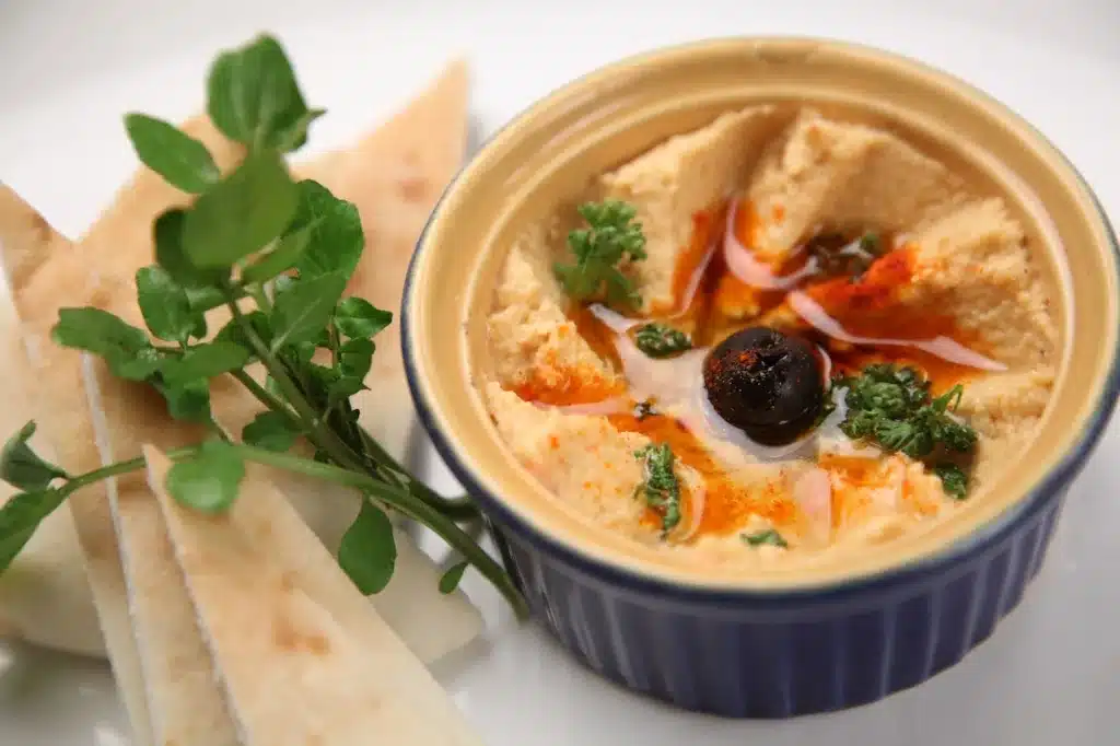 Can dogs eat hummus?