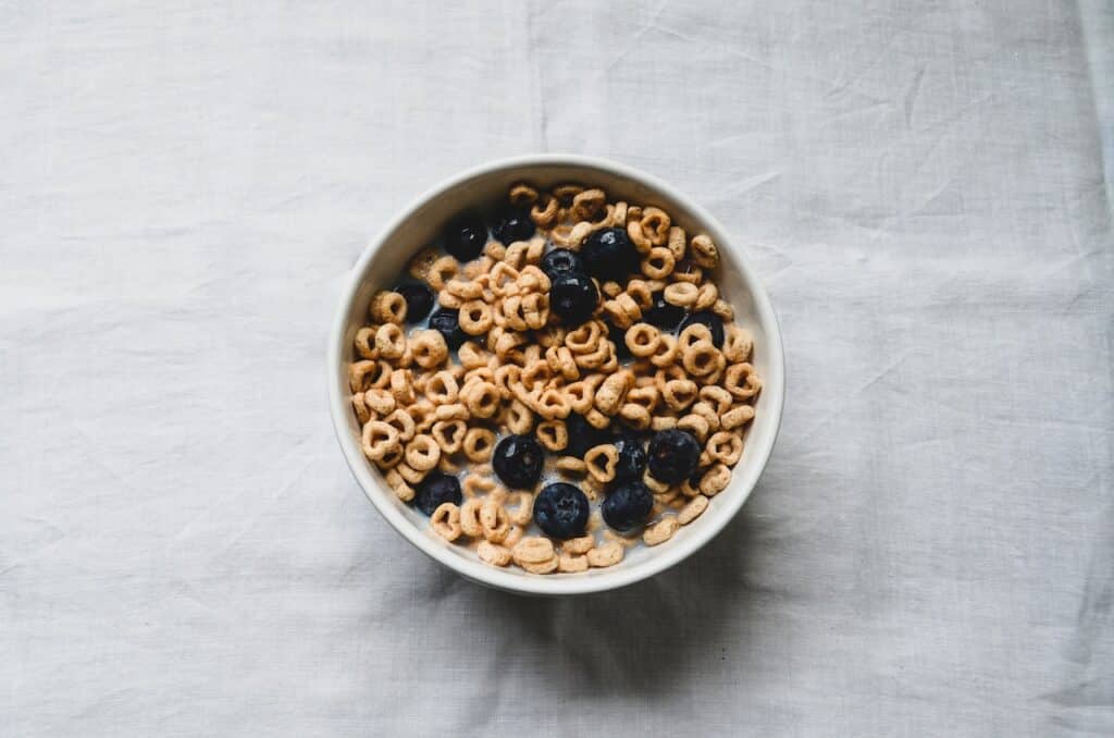 Can dogs eat Cheerios with honey and nuts?